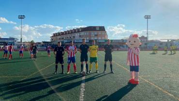 El Atlético Tomelloso sigue sufriendo como visitante y cae en Torrijos